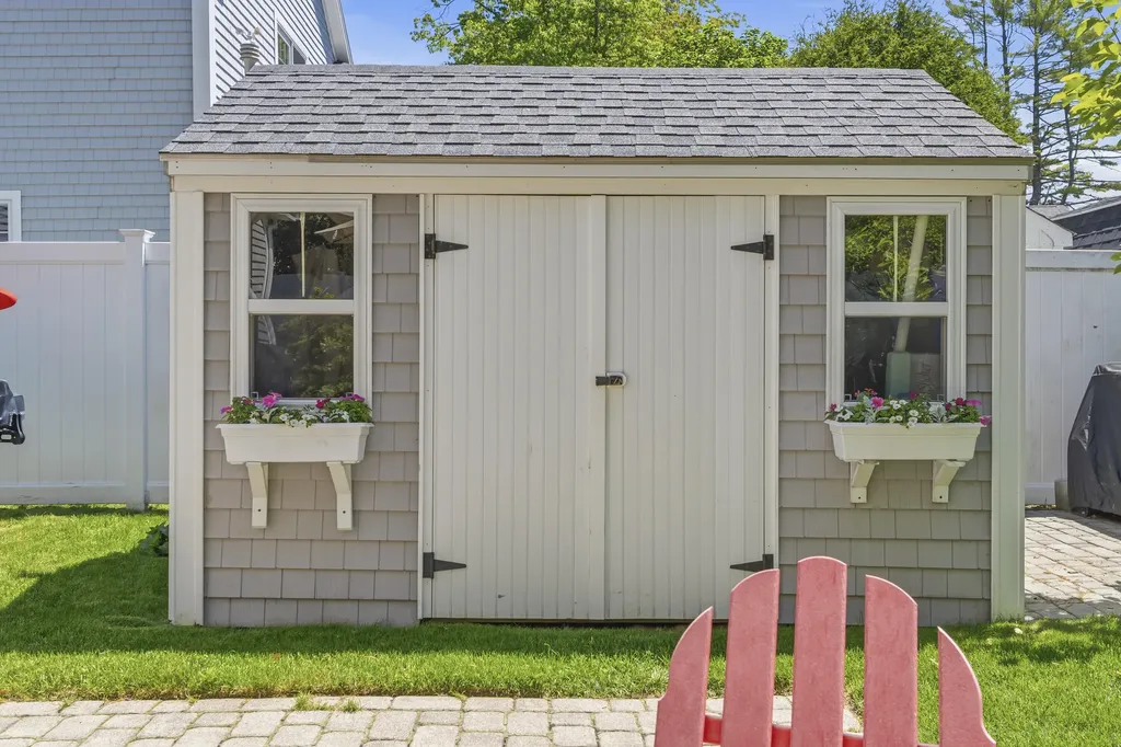 11 Sassafras Street Wells ME 04090