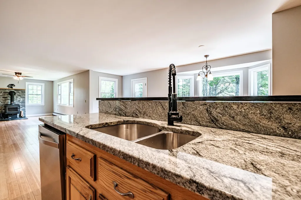 235 Augusta Road Topsham ME 04086