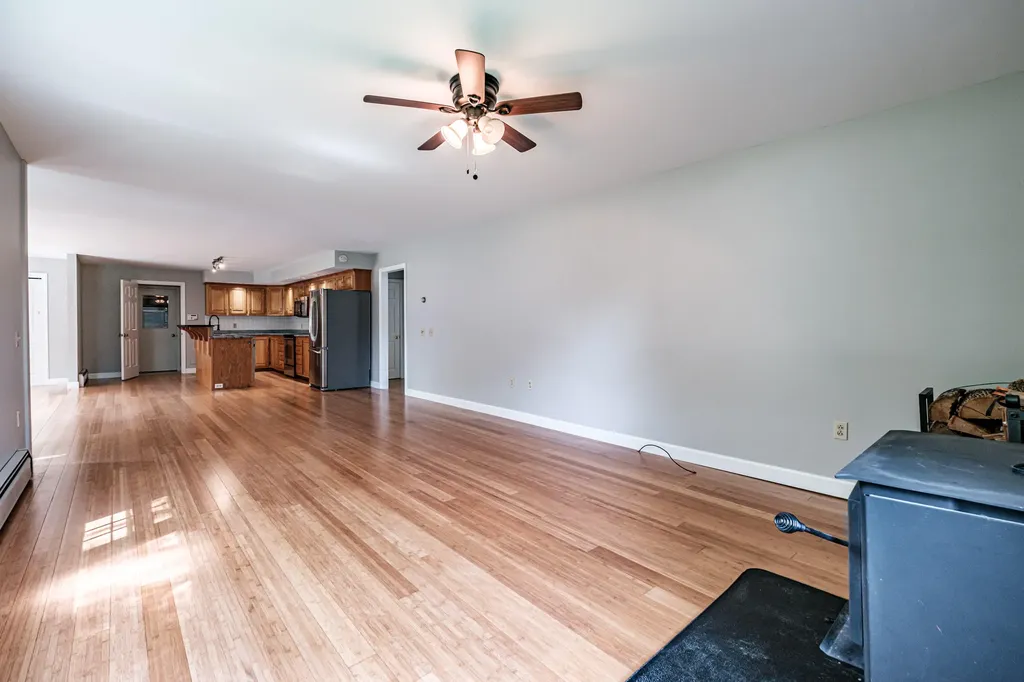 235 Augusta Road Topsham ME 04086