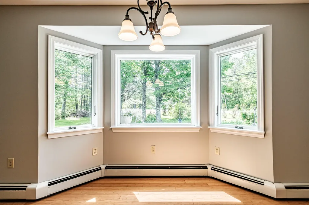 235 Augusta Road Topsham ME 04086