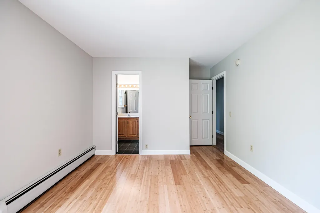 235 Augusta Road Topsham ME 04086