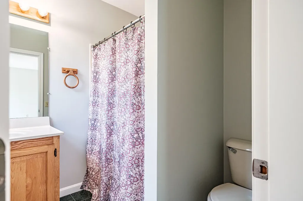 235 Augusta Road Topsham ME 04086