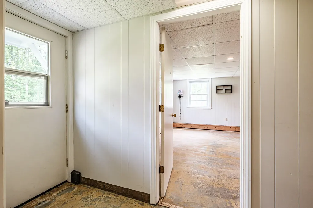 235 Augusta Road Topsham ME 04086