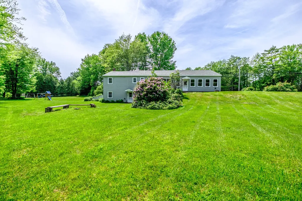 235 Augusta Road Topsham ME 04086