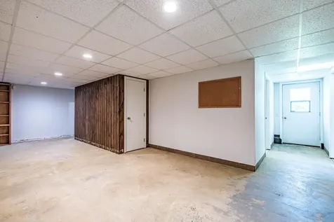 235 Augusta Road Topsham ME 04086