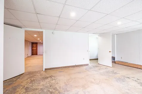 235 Augusta Road Topsham ME 04086