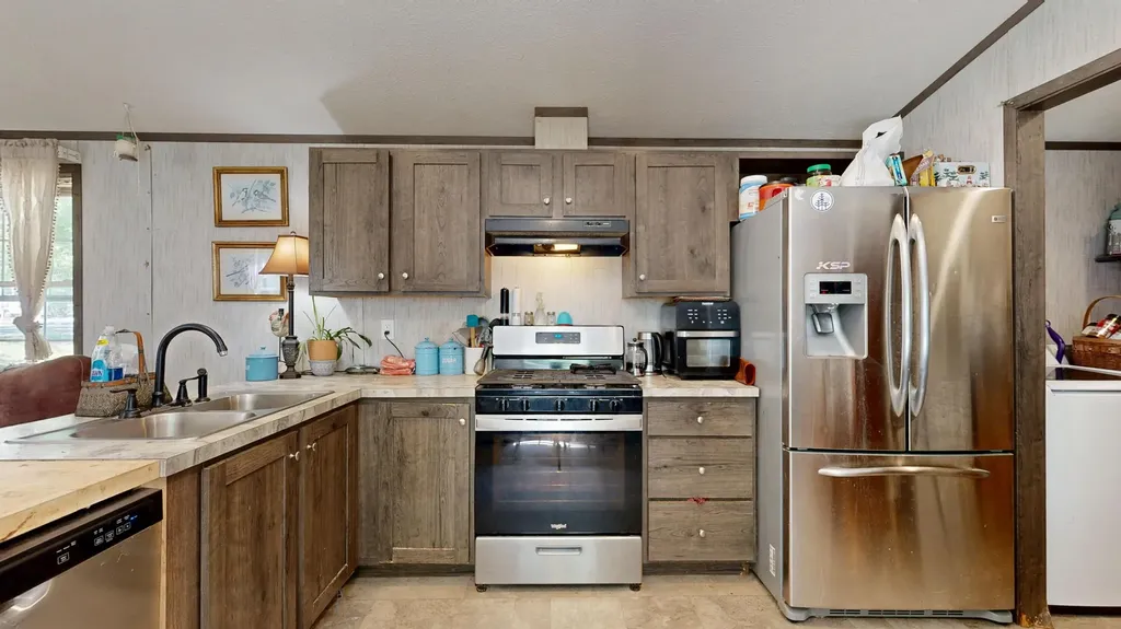 28 Bethany Drive Sanford ME 04073