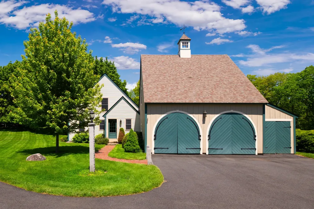 2 Bass Cove Lane York ME 03909