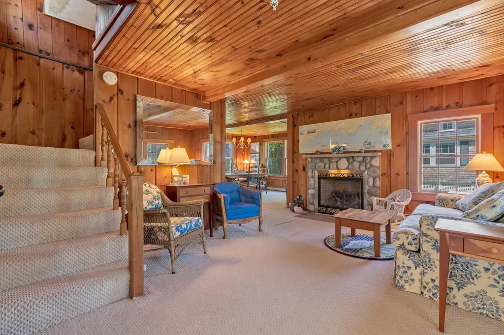 481 Drakes Island Road Wells ME 04090
