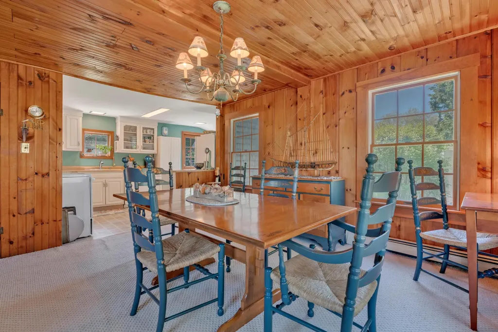481 Drakes Island Road Wells ME 04090