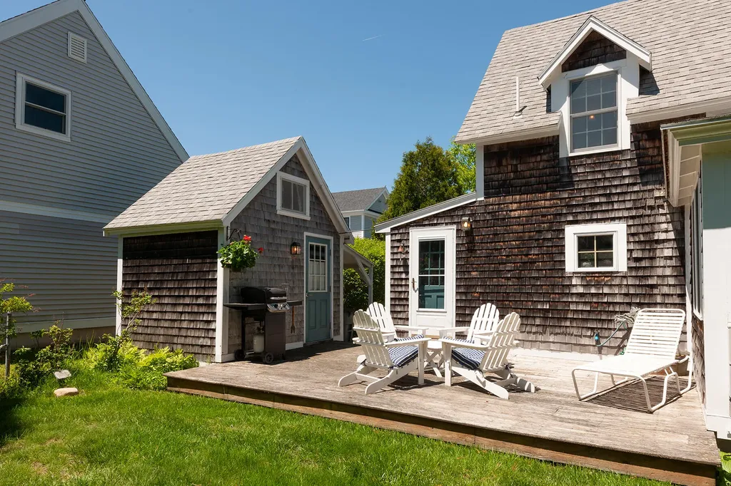 481 Drakes Island Road Wells ME 04090