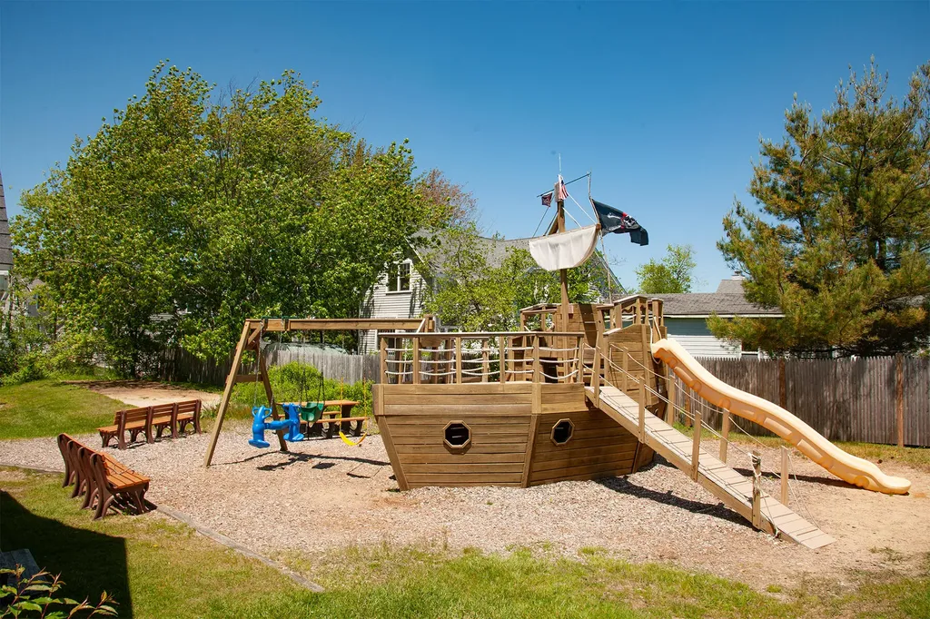 481 Drakes Island Road Wells ME 04090