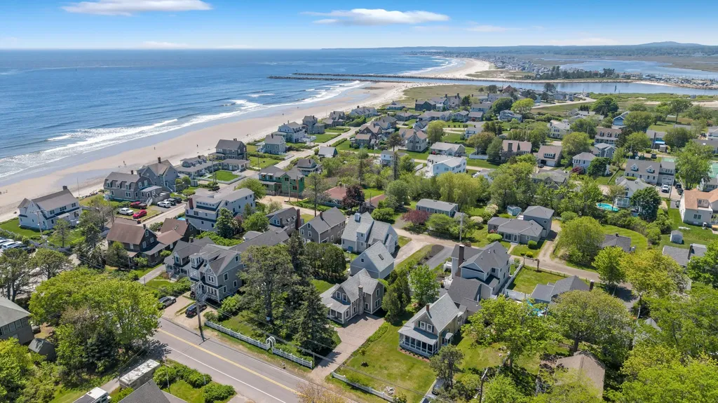 481 Drakes Island Road Wells ME 04090