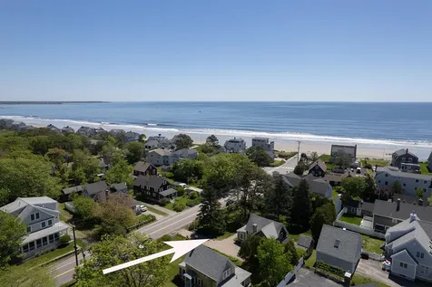 481 Drakes Island Road Wells ME 04090