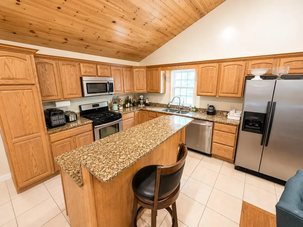 5 S Shore Road Glenburn ME 04401