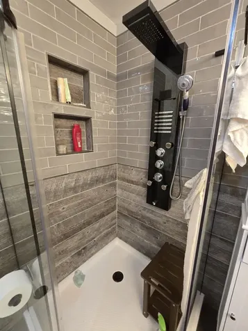 5 S Shore Road Glenburn ME 04401