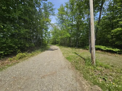 5 S Shore Road Glenburn ME 04401