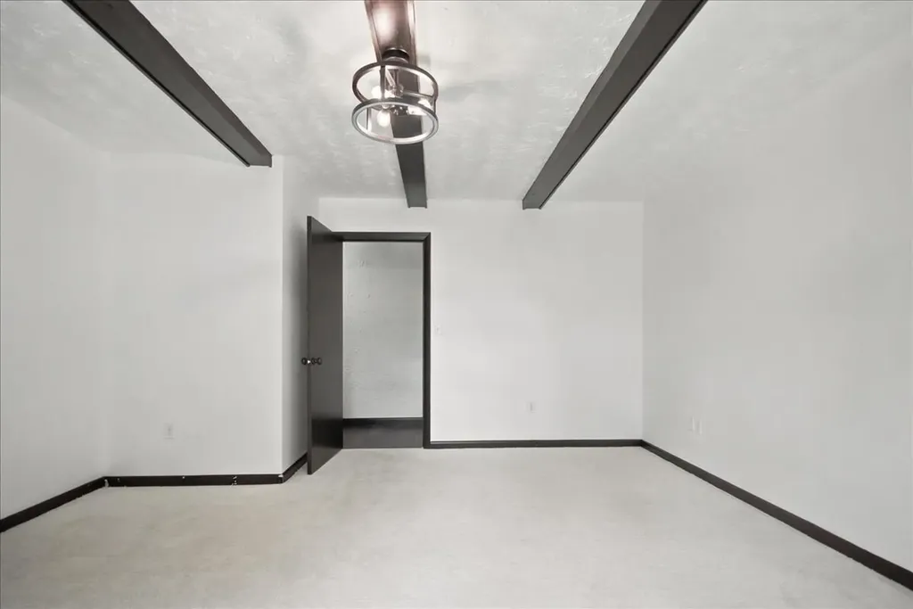 466 East Avenue Lewiston ME 04240