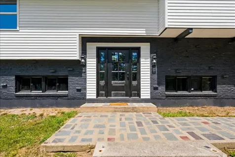 466 East Avenue Lewiston ME 04240