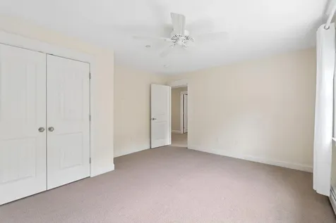 11 Heidi Way Raymond ME 04071