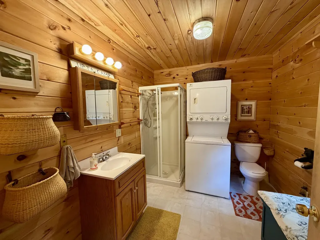 561 Lakeview Road Topsfield ME 04490