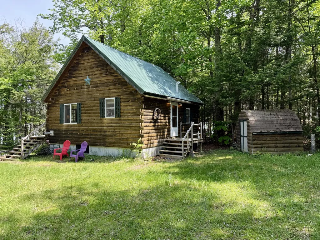 561 Lakeview Road Topsfield ME 04490