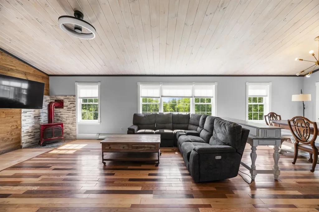 248 Lyons Road Sidney ME 04330