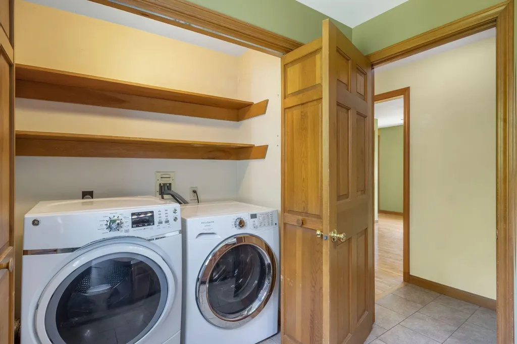22 Crestwood Drive Westbrook ME 04092