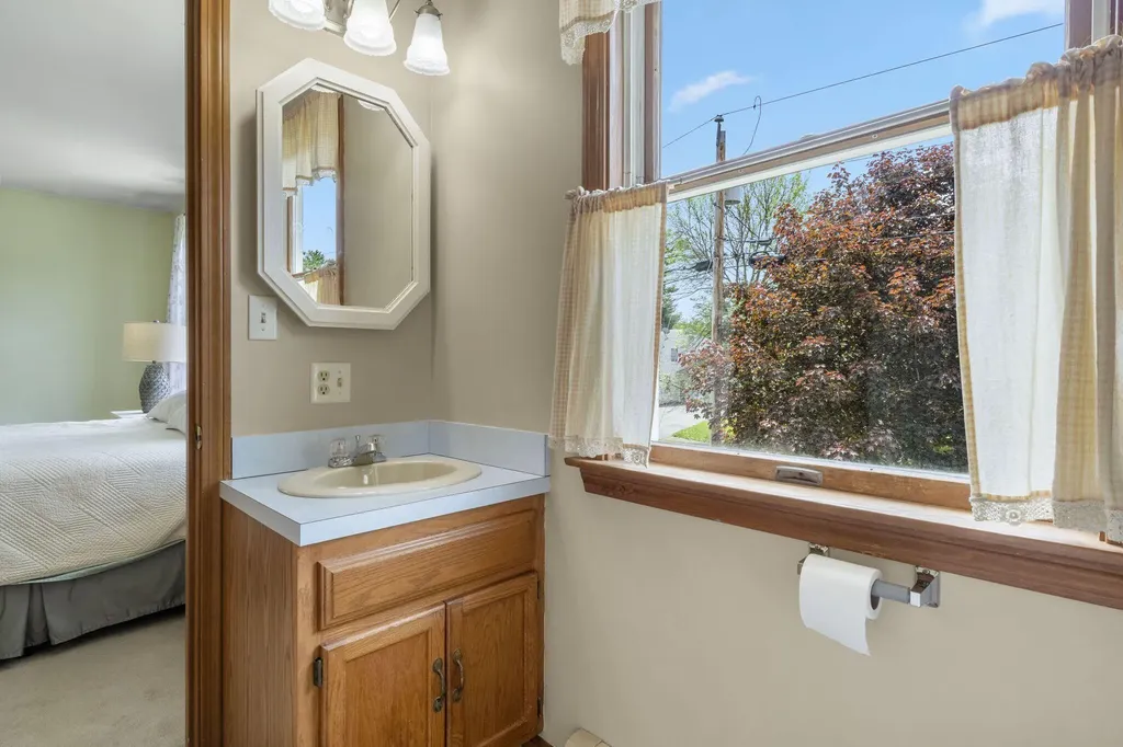 22 Crestwood Drive Westbrook ME 04092