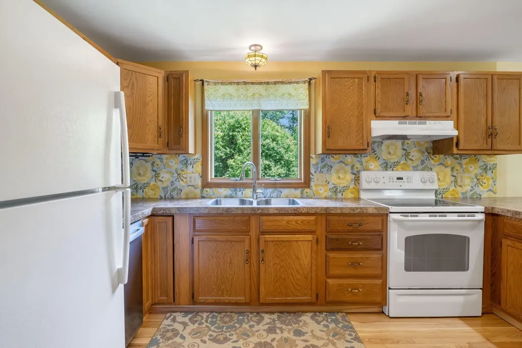 22 Crestwood Drive Westbrook ME 04092