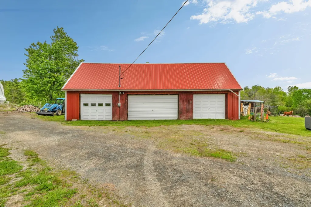135 Crockett Road Dexter ME 04930