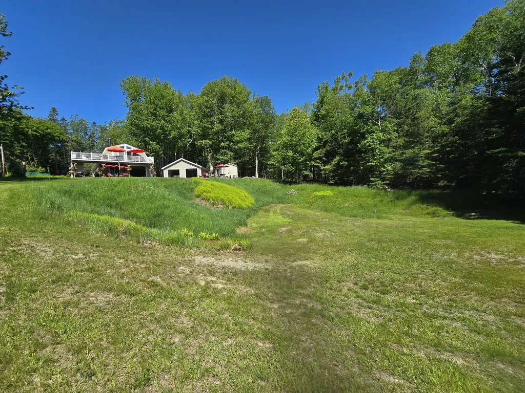 28 Fox Run Lamoine ME 04605