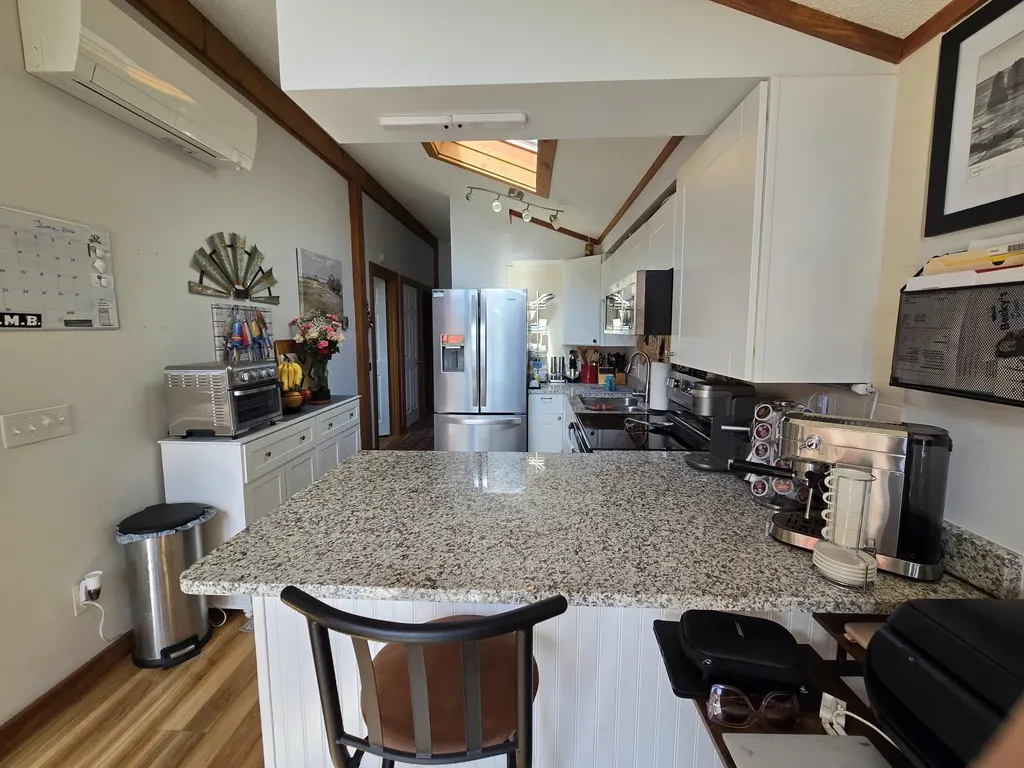 28 Fox Run Lamoine ME 04605