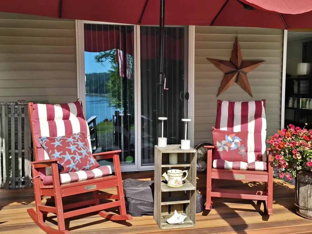 28 Fox Run Lamoine ME 04605