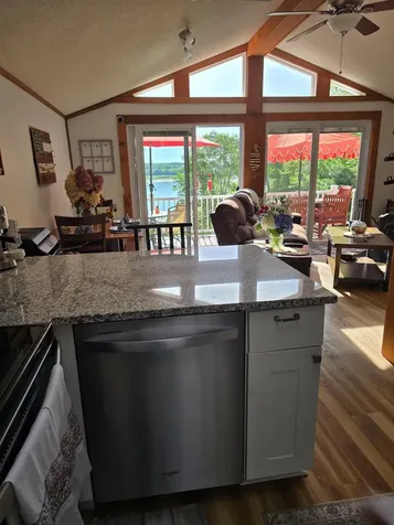 28 Fox Run Lamoine ME 04605