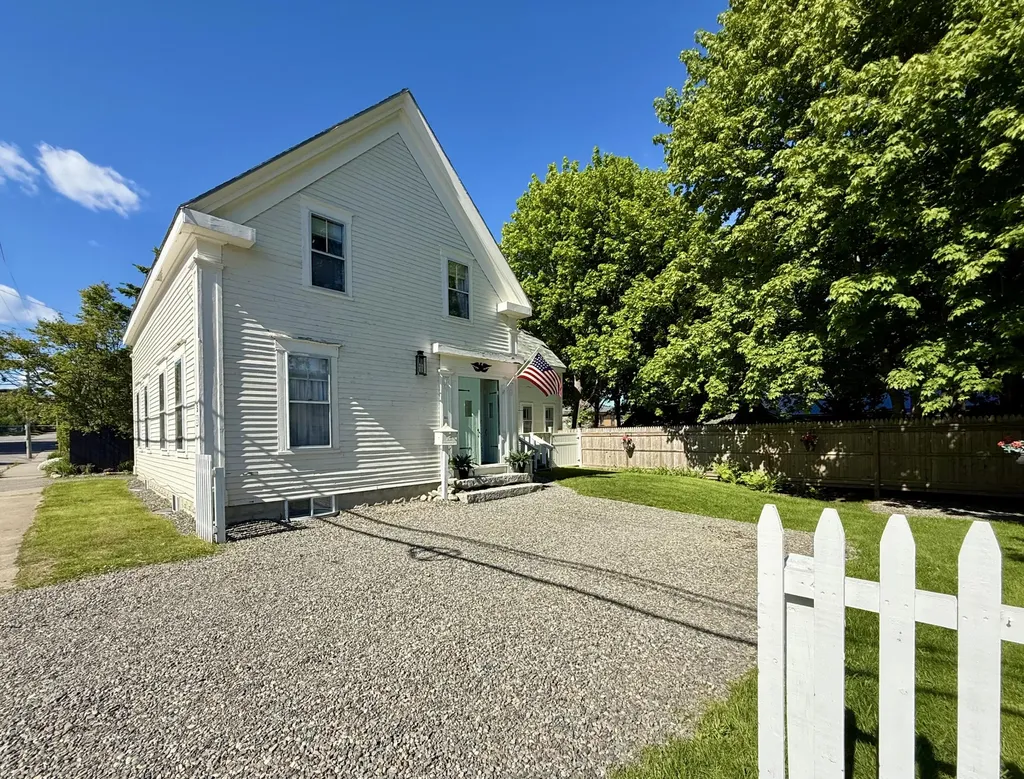51 High Street Eastport ME 04631