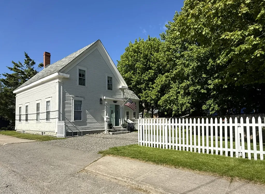 51 High Street Eastport ME 04631