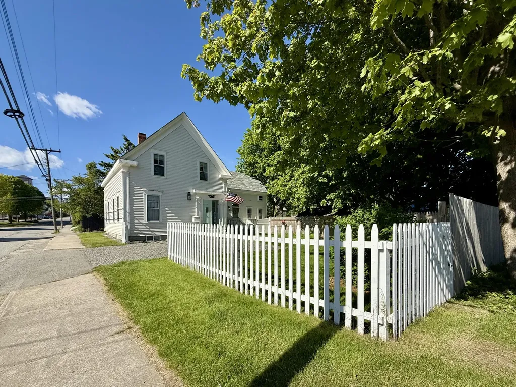 51 High Street Eastport ME 04631