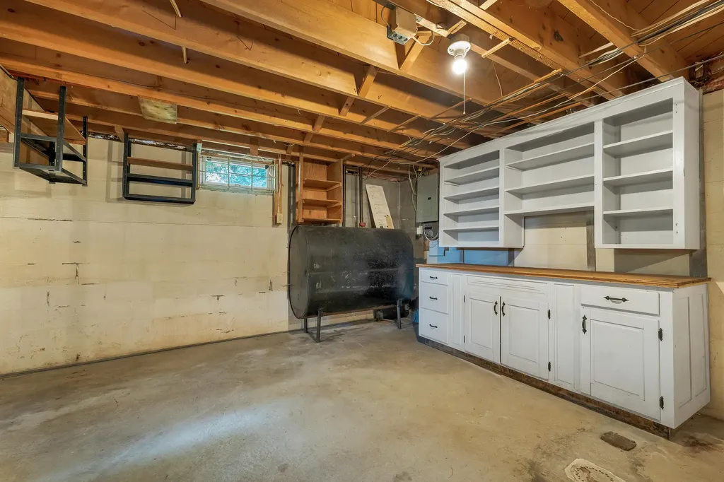 5 Joy Street Sanford ME 04083