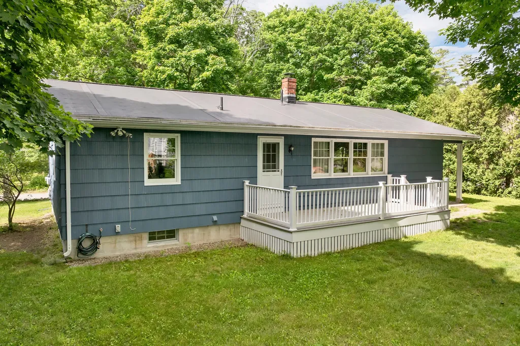 5 Joy Street Sanford ME 04083