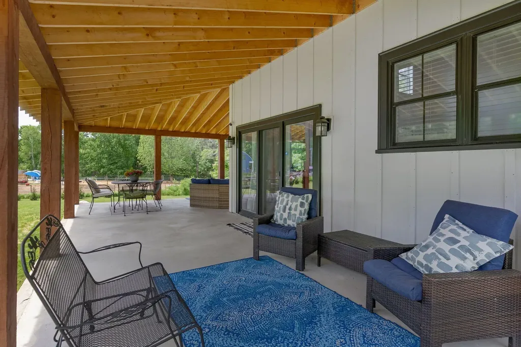 544 Whitefield Road Pittston ME 04345