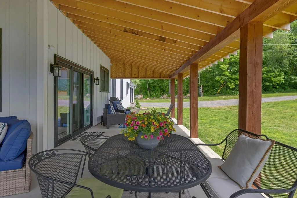 544 Whitefield Road Pittston ME 04345