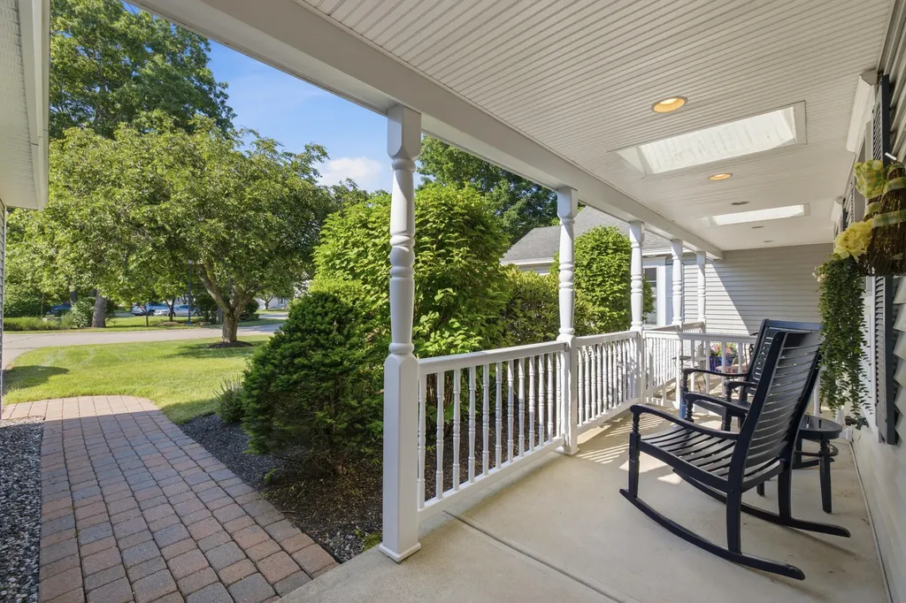 80 Stratford Place Kennebunk ME 04043