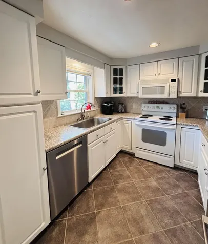 80 Stratford Place Kennebunk ME 04043