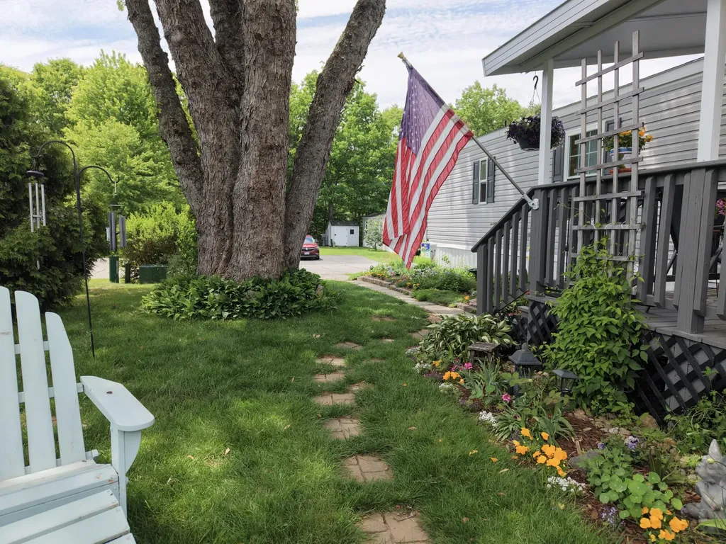 45 Woodside Drive Lisbon ME 04250