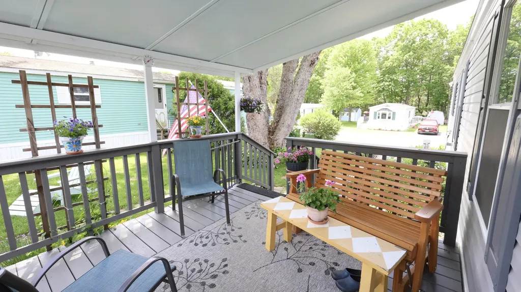 45 Woodside Drive Lisbon ME 04250