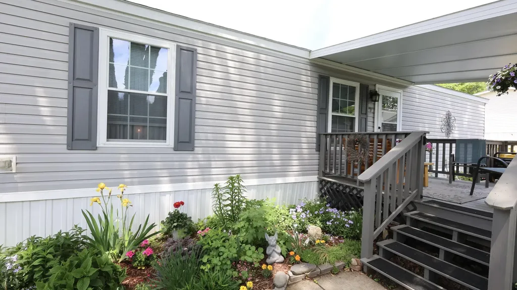 45 Woodside Drive Lisbon ME 04250