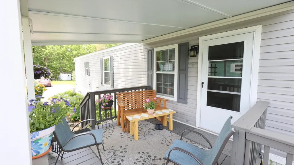 45 Woodside Drive Lisbon ME 04250