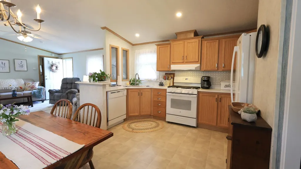 45 Woodside Drive Lisbon ME 04250