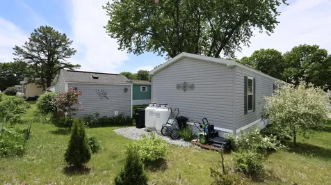 45 Woodside Drive Lisbon ME 04250